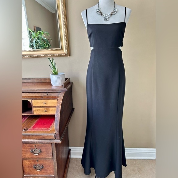 Likely Black Tamarelli Gown Revolve Mermaid Side Cutout Spaghetti Straps Size 14 - Picture 2 of 13